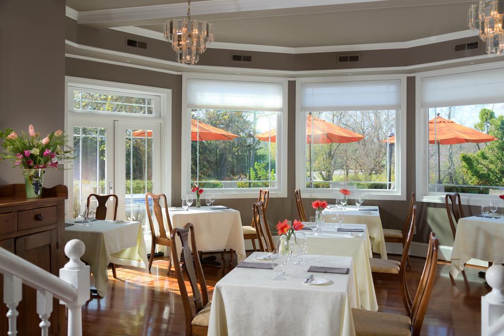 L'Auberge Provencale Inn & Restaurant Boyce ภายนอก รูปภาพ